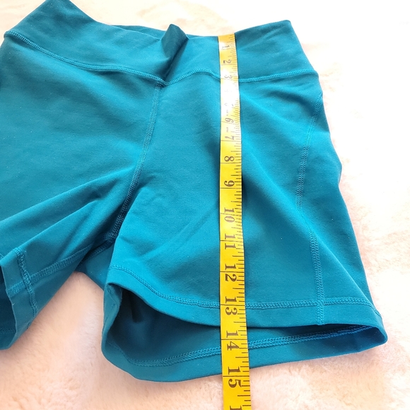 New Better Bodies Soho Shorts Size Large - Picture 8 of 15